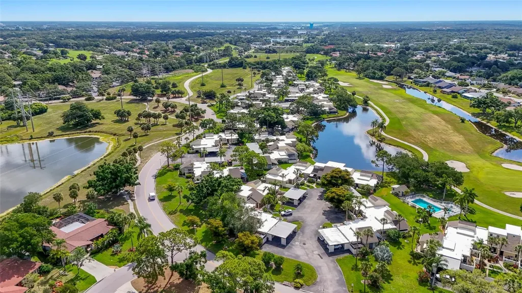 2383 Lakeside Mews Sarasota FL 34235