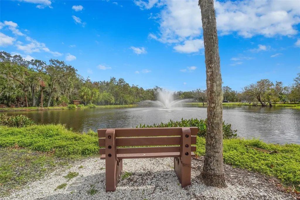 2383 Lakeside Mews Sarasota FL 34235