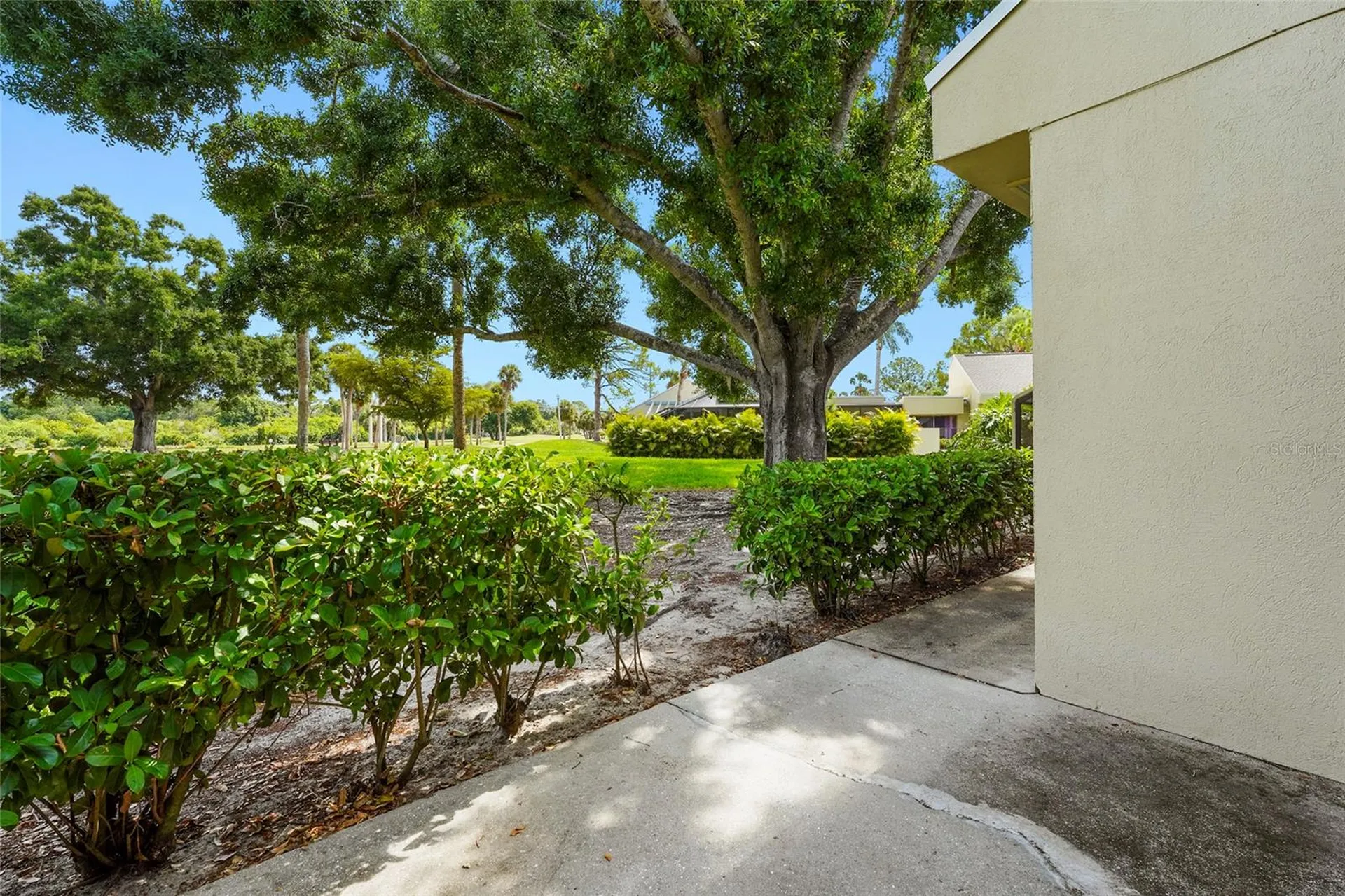 2383 Lakeside Mews Sarasota FL 34235