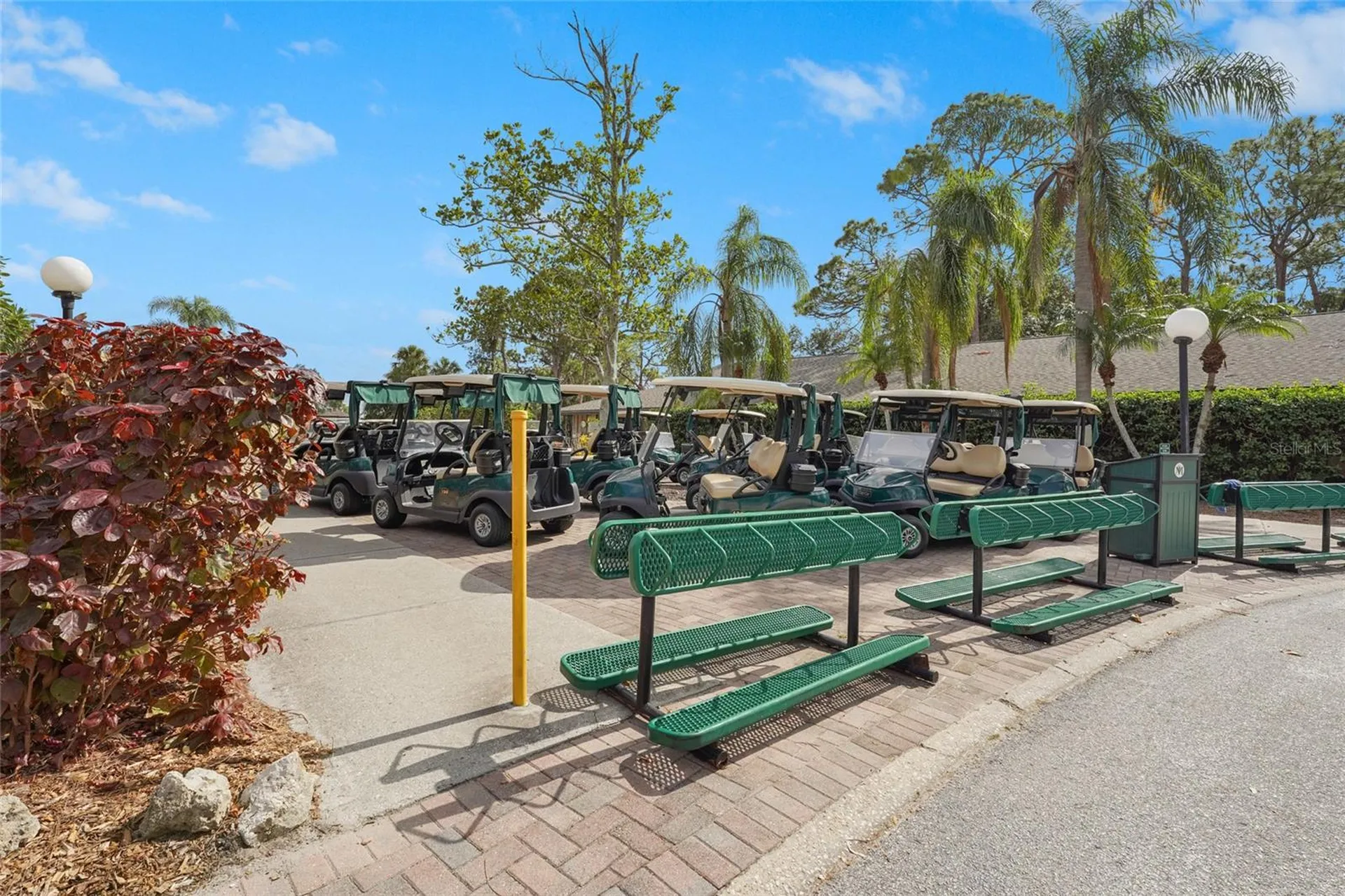 2383 Lakeside Mews Sarasota FL 34235