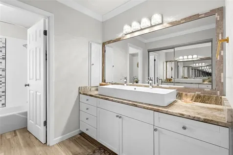 2383 Lakeside Mews Sarasota FL 34235