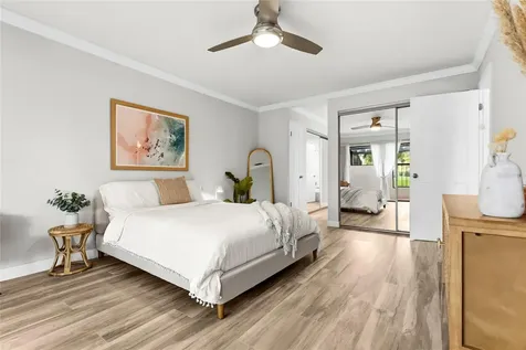 2383 Lakeside Mews Sarasota FL 34235