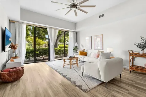 2383 Lakeside Mews Sarasota FL 34235