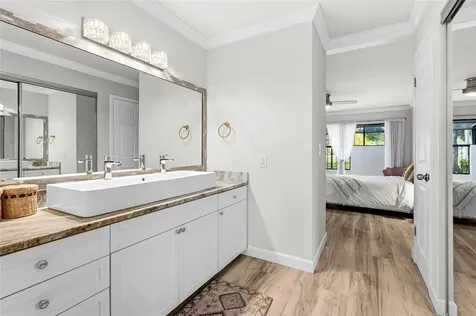 2383 Lakeside Mews Sarasota FL 34235