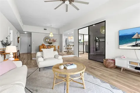 2383 Lakeside Mews Sarasota FL 34235