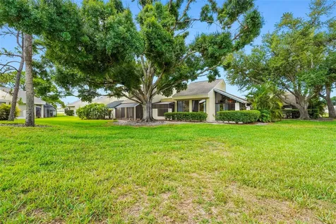 2383 Lakeside Mews Sarasota FL 34235