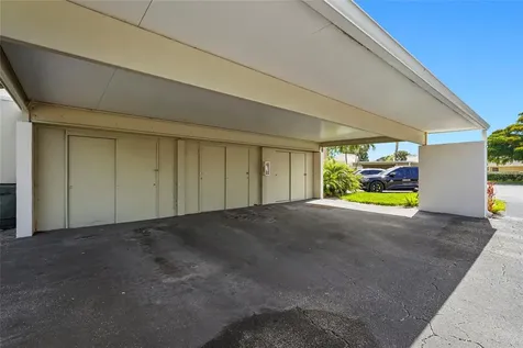 2383 Lakeside Mews Sarasota FL 34235