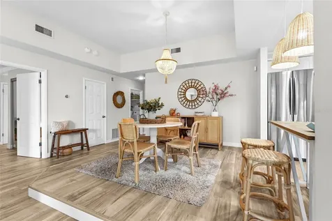 2383 Lakeside Mews Sarasota FL 34235