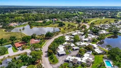 2383 Lakeside Mews Sarasota FL 34235