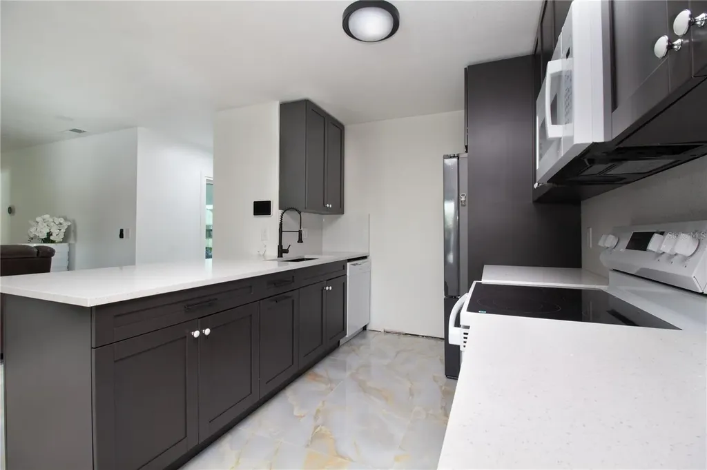 4313 Hollow Hill Drive Tampa FL 33624