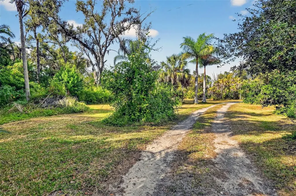 Sarasota FL 34243