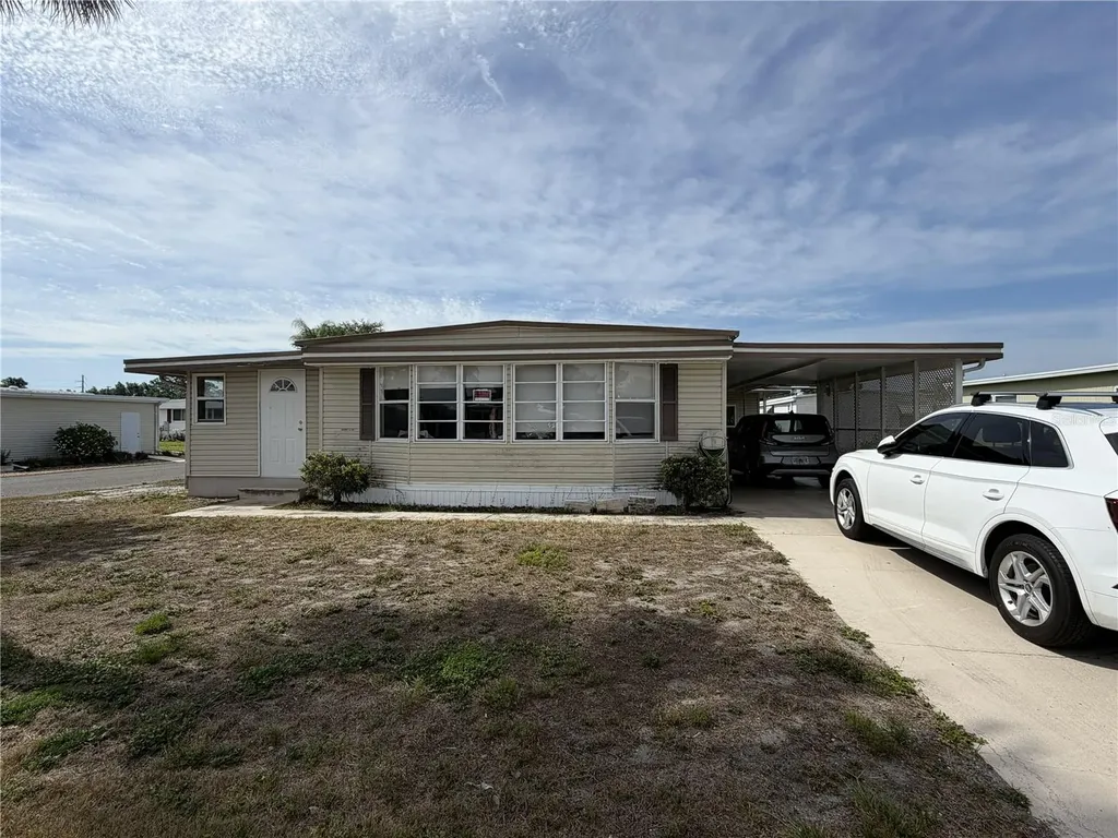 171 Paradise N Leesburg FL 34788