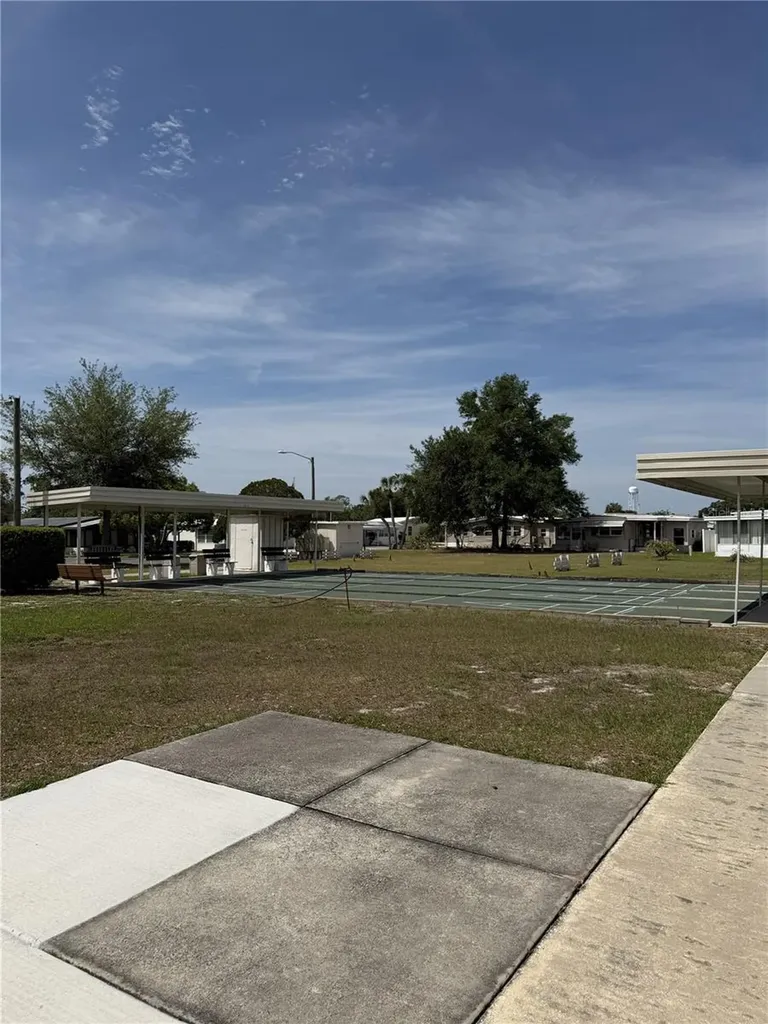 171 Paradise N Leesburg FL 34788