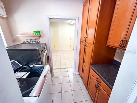121 E Pine Street Howey In The Hills FL 34737