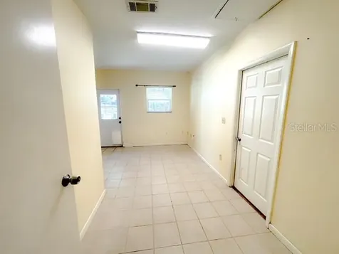 121 E Pine Street Howey In The Hills FL 34737