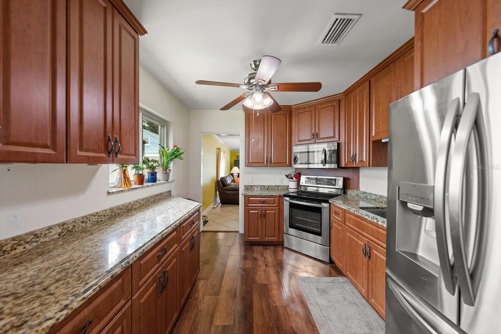 811 48th Avenue N St Petersburg FL 33703