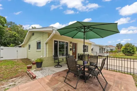 811 48th Avenue N St Petersburg FL 33703