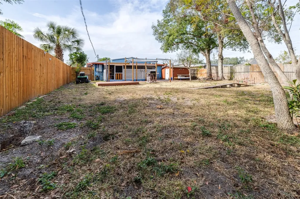 1907 27th Street W Bradenton FL 34205