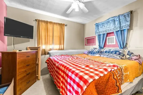1907 27th Street W Bradenton FL 34205