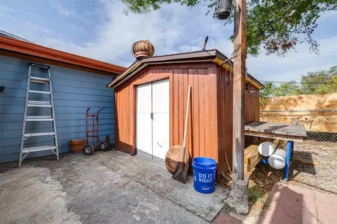 1907 27th Street W Bradenton FL 34205