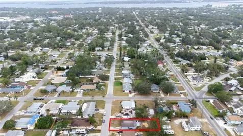 1907 27th Street W Bradenton FL 34205