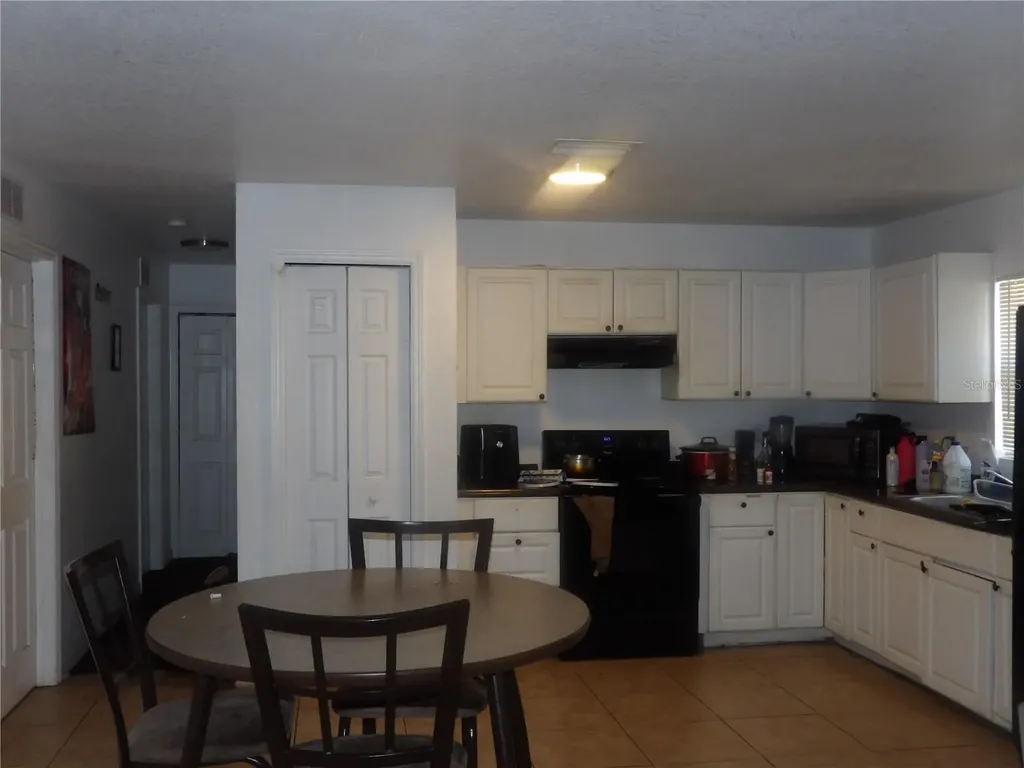 216 W 10th Street Lakeland FL 33805