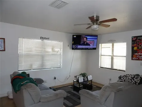 216 W 10th Street Lakeland FL 33805