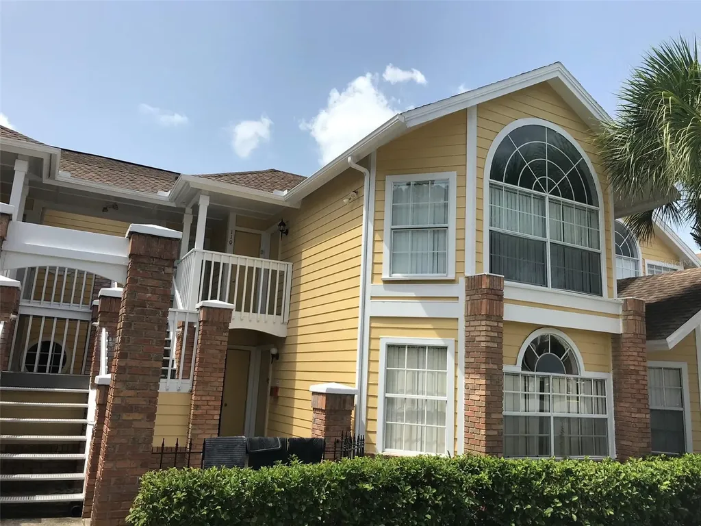 2468 Sweetwater Club Circle Kissimmee FL 34746