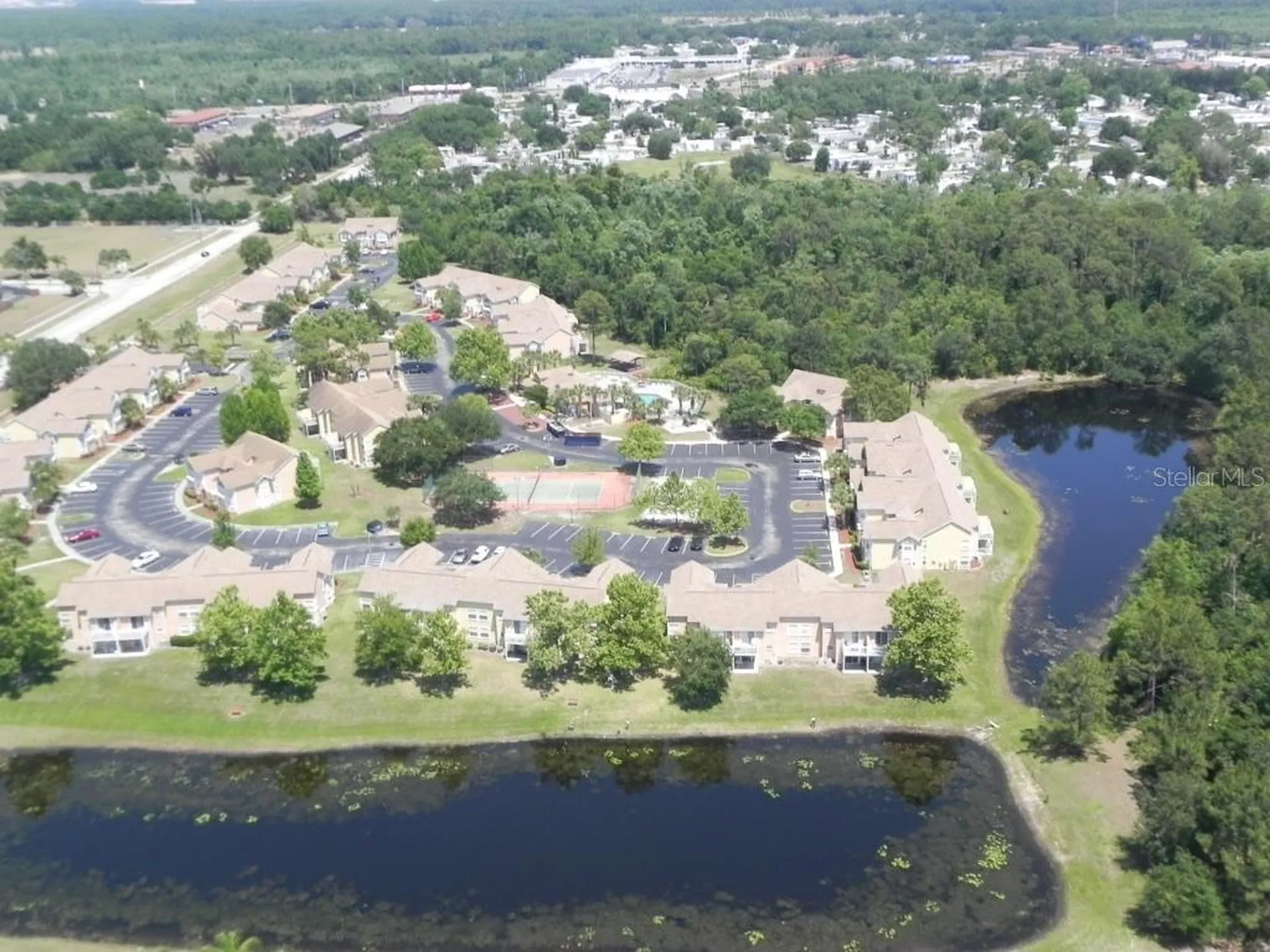 2468 Sweetwater Club Circle Kissimmee FL 34746