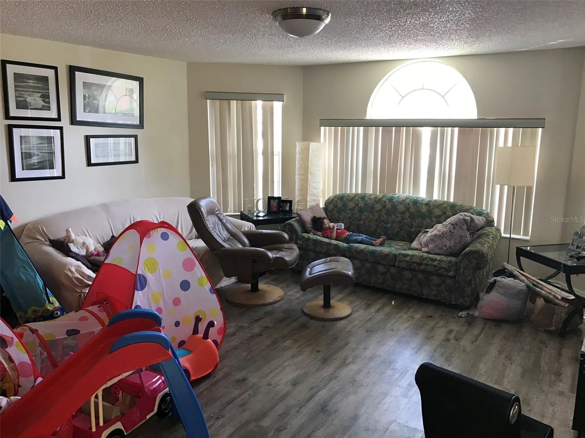 2468 Sweetwater Club Circle Kissimmee FL 34746