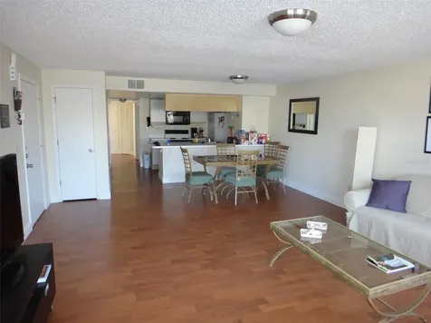 2468 Sweetwater Club Circle Kissimmee FL 34746