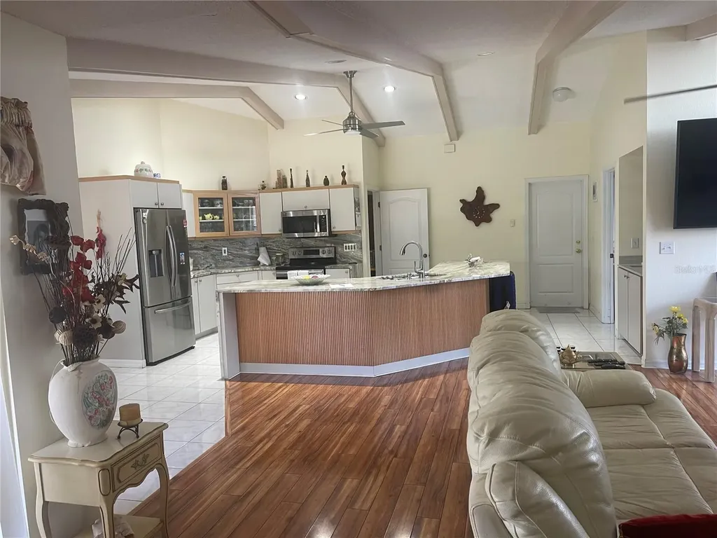 4696 Long Lake Drive Sarasota FL 34233