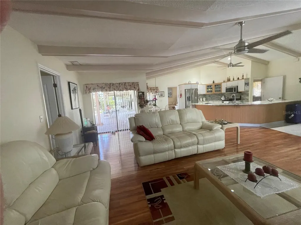 4696 Long Lake Drive Sarasota FL 34233