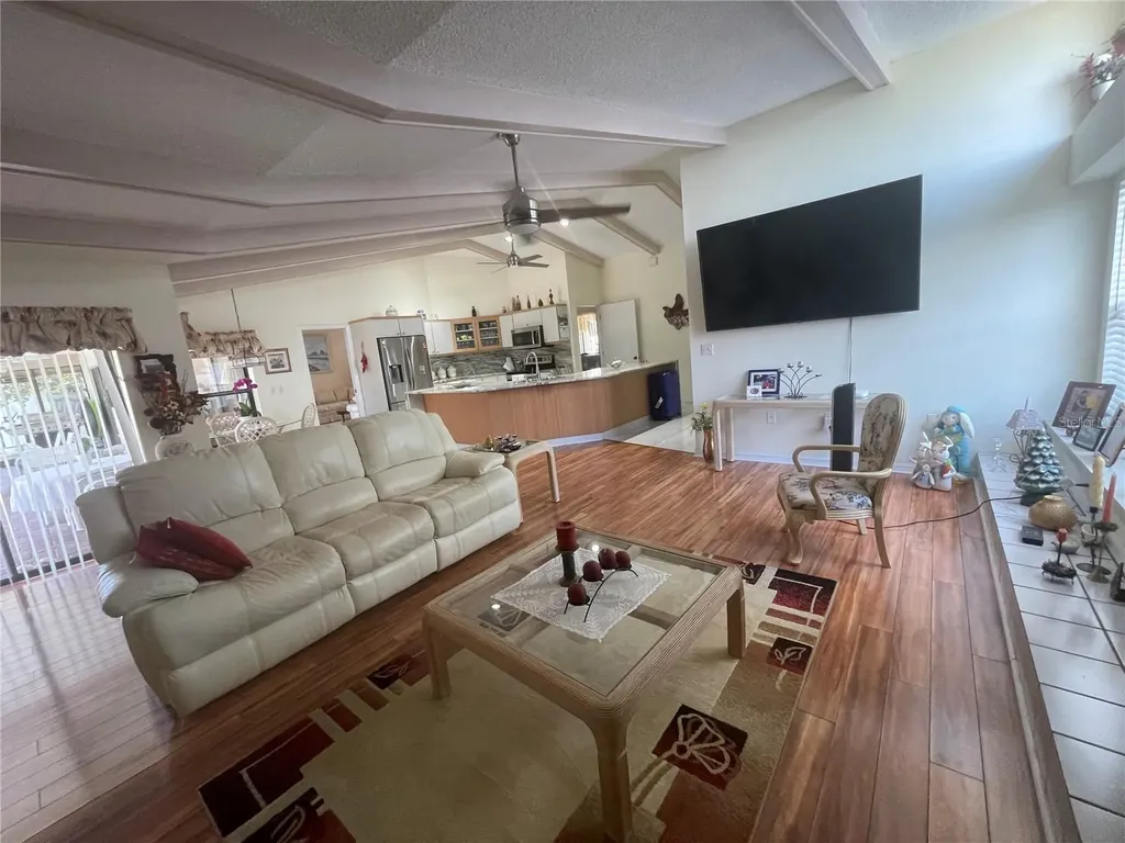 4696 Long Lake Drive Sarasota FL 34233