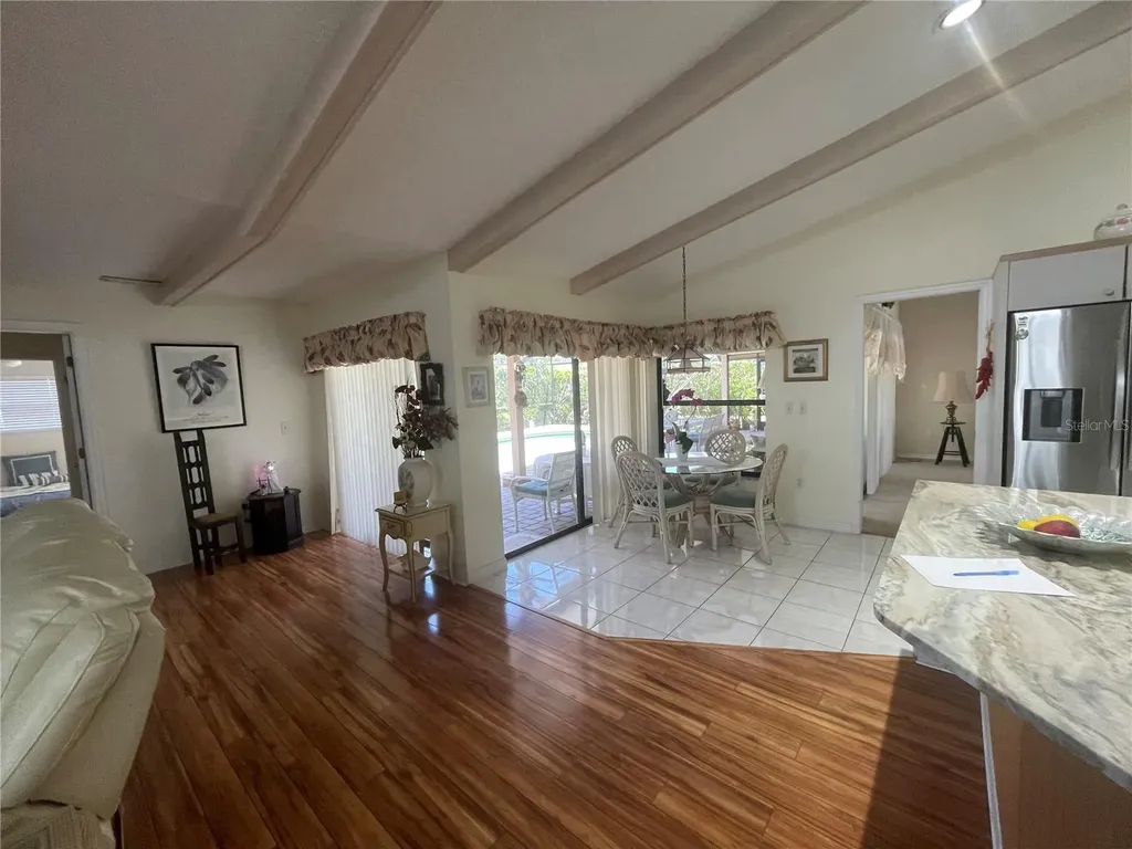 4696 Long Lake Drive Sarasota FL 34233