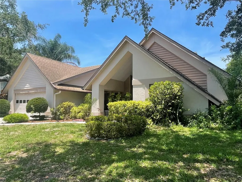 4696 Long Lake Drive Sarasota FL 34233