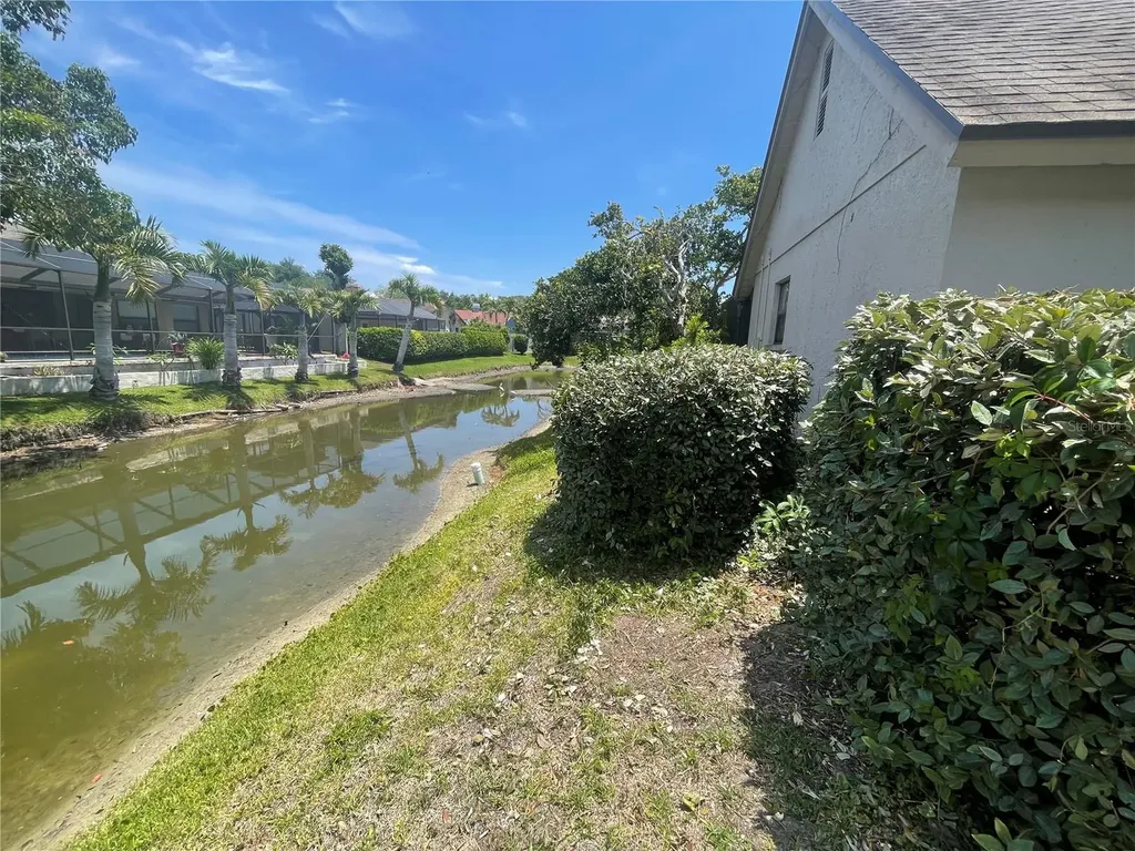 4696 Long Lake Drive Sarasota FL 34233