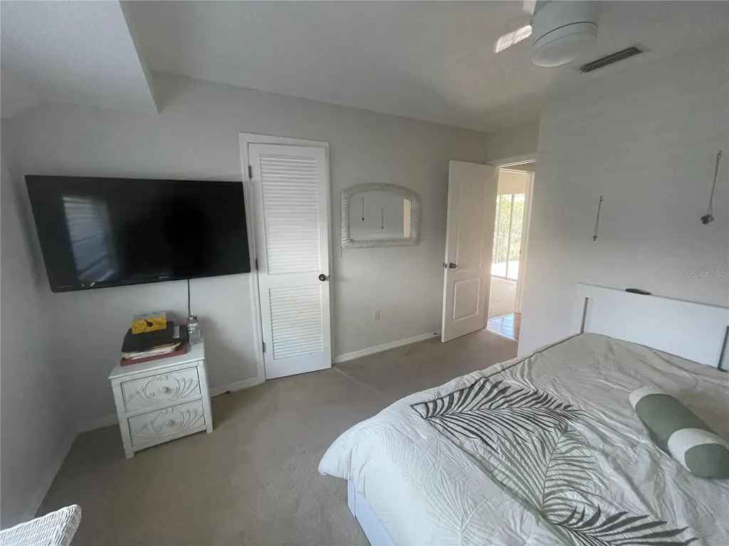 4696 Long Lake Drive Sarasota FL 34233