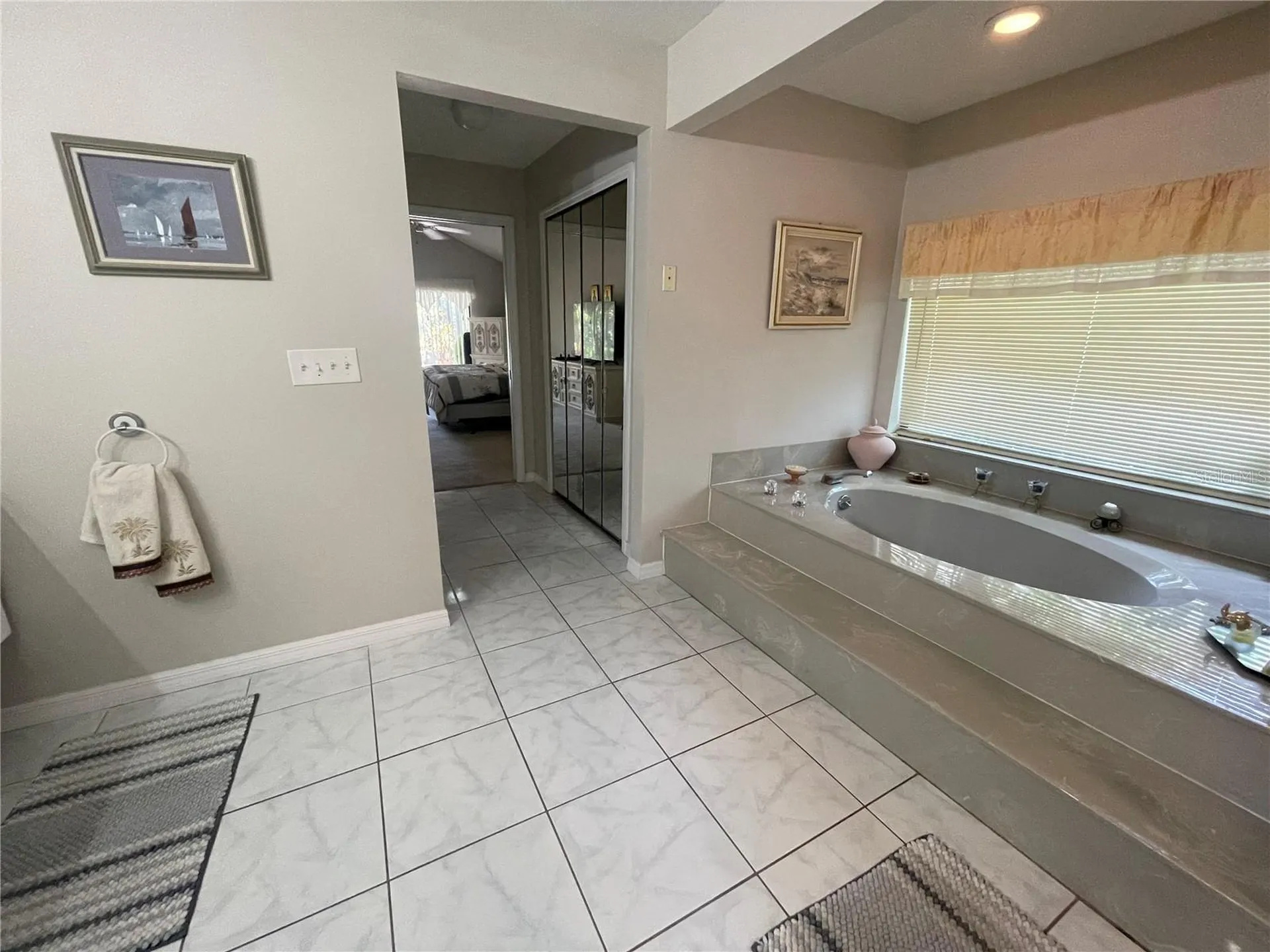 4696 Long Lake Drive Sarasota FL 34233
