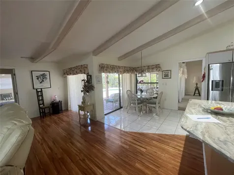 4696 Long Lake Drive Sarasota FL 34233
