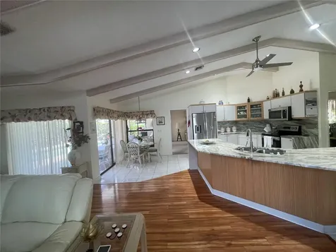 4696 Long Lake Drive Sarasota FL 34233