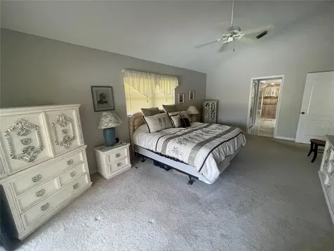 4696 Long Lake Drive Sarasota FL 34233