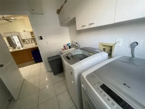 4696 Long Lake Drive Sarasota FL 34233