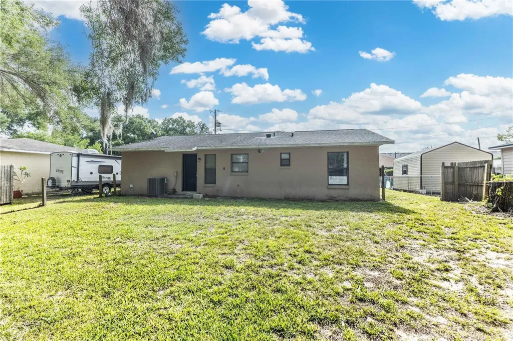 805 Pleasantdale Drive Wildwood FL 34785