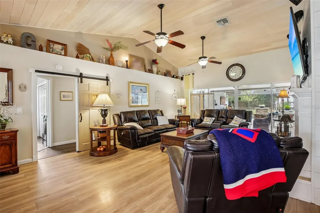 213 N Brockfield Drive Sun City Center FL 33573