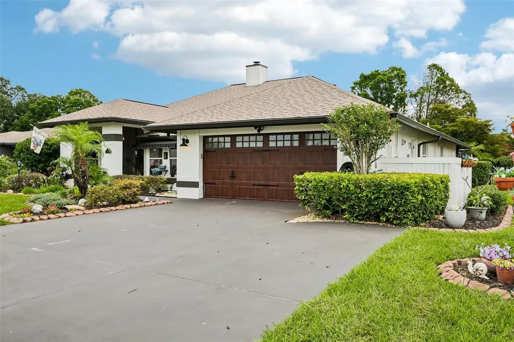 213 N Brockfield Drive Sun City Center FL 33573