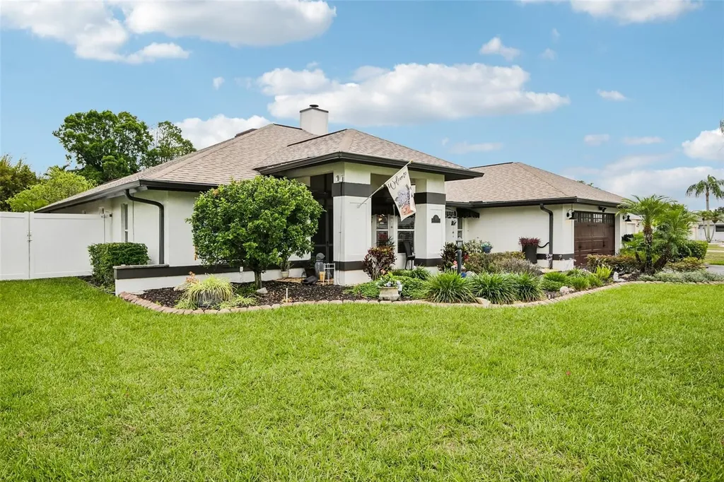 213 N Brockfield Drive Sun City Center FL 33573