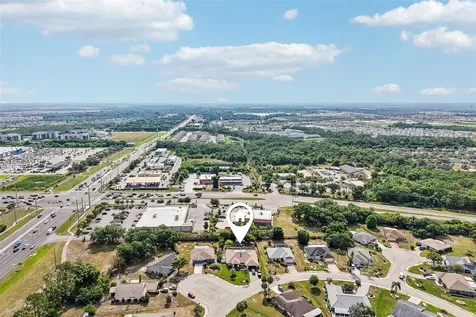 213 N Brockfield Drive Sun City Center FL 33573