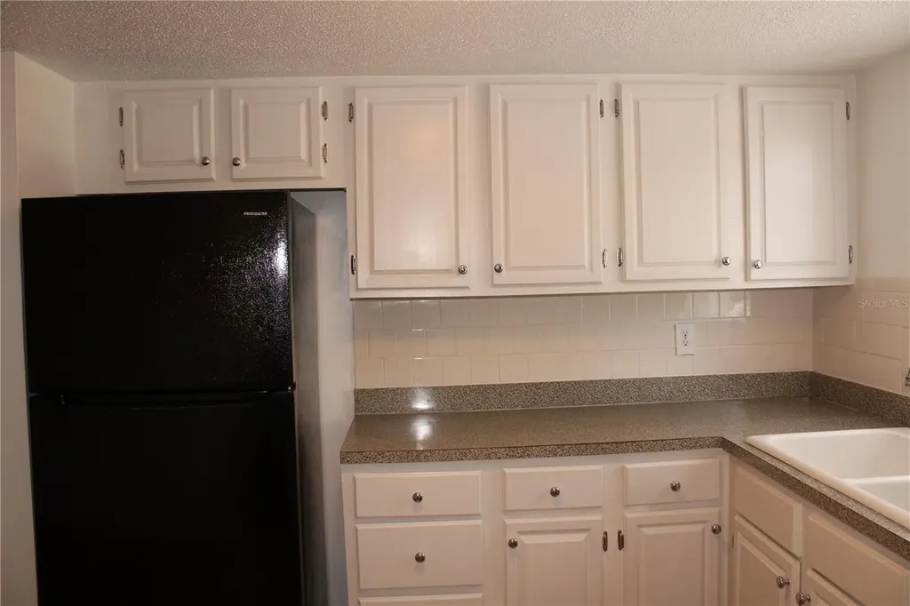 2423 60th Avenue W Bradenton FL 34207