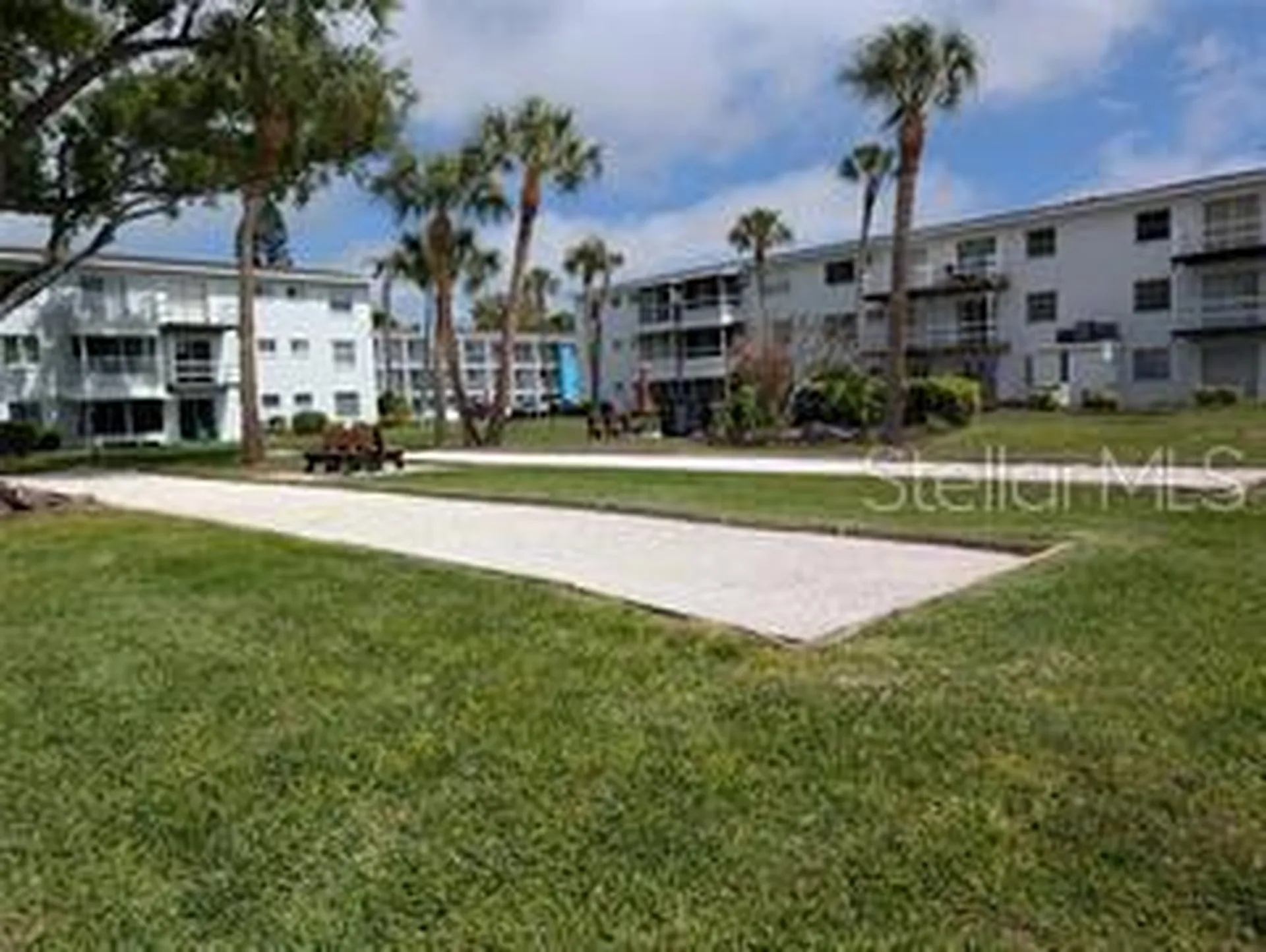 2423 60th Avenue W Bradenton FL 34207